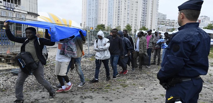 France: Manifestation à Paris contre la loi asile-immigration